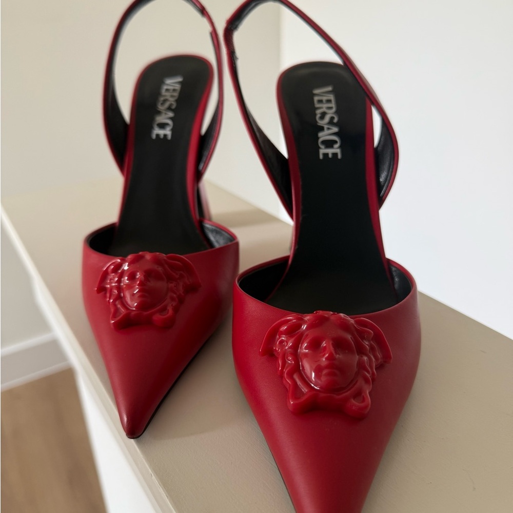 NEVER WORN Versace Red Patent Leather Heels with Medusa Detail